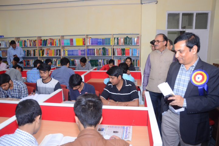 Himachal Pradesh University, Shimla Library of Himachal Pradesh University Shimla
